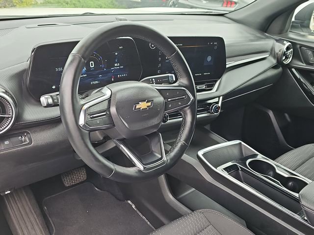 Used 2025 Chevrolet Equinox LT image 16