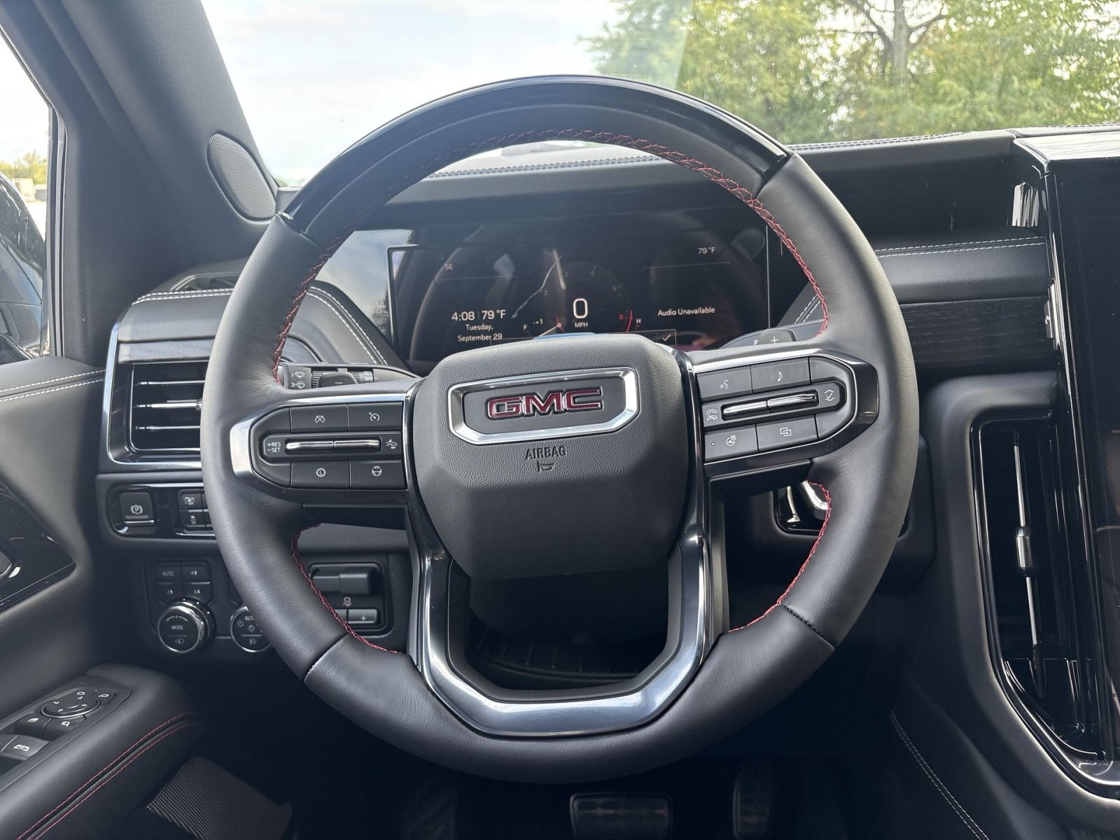 New 2026 GMC Yukon AT4 Ultimate AWD/4WD image 19