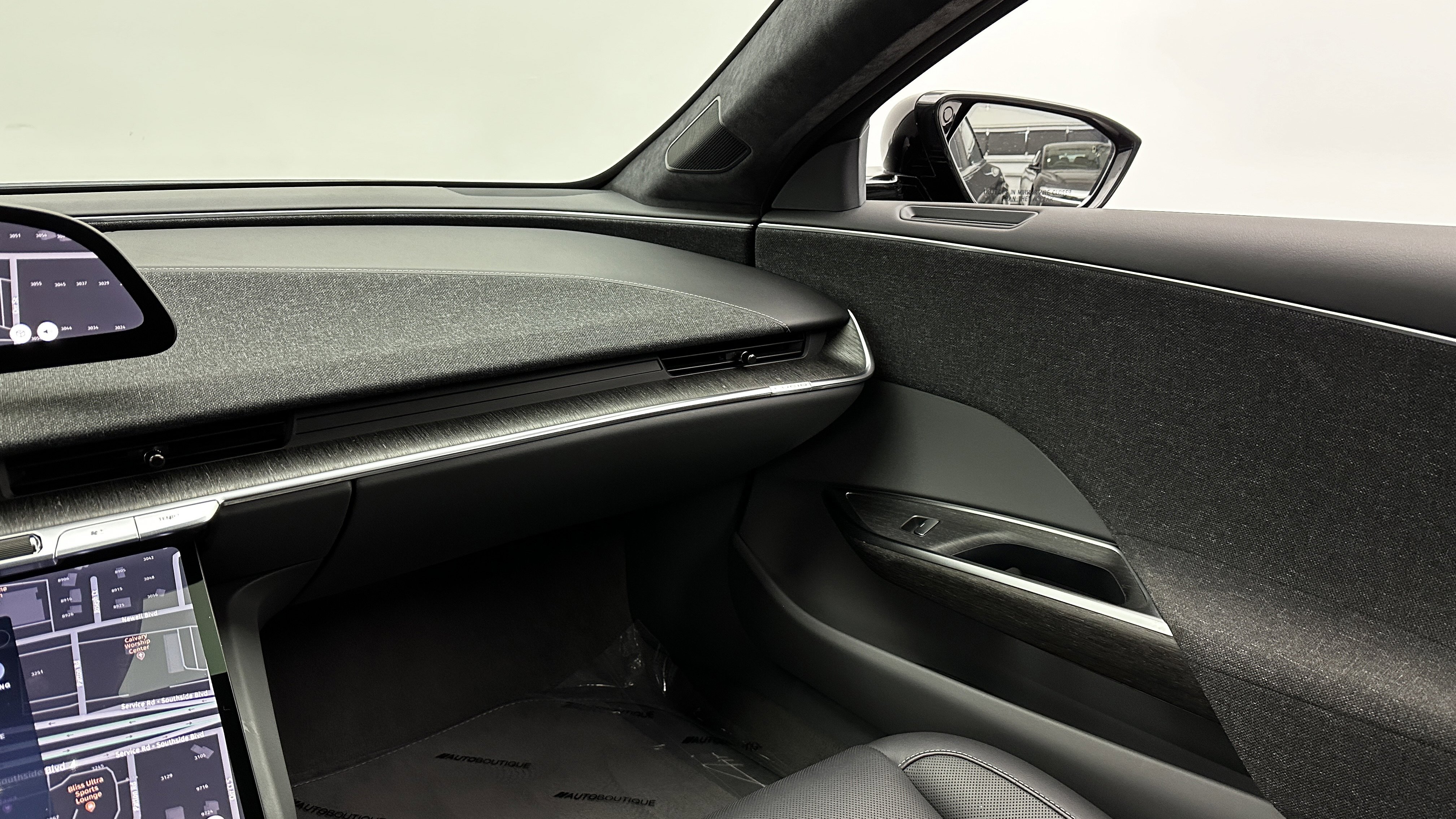 Used 2024 Lucid Air Touring image 31