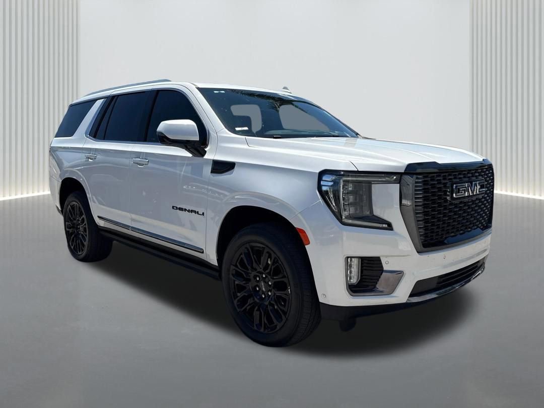 Used 2024 GMC Yukon Denali Ultimate AWD/4WD image 3
