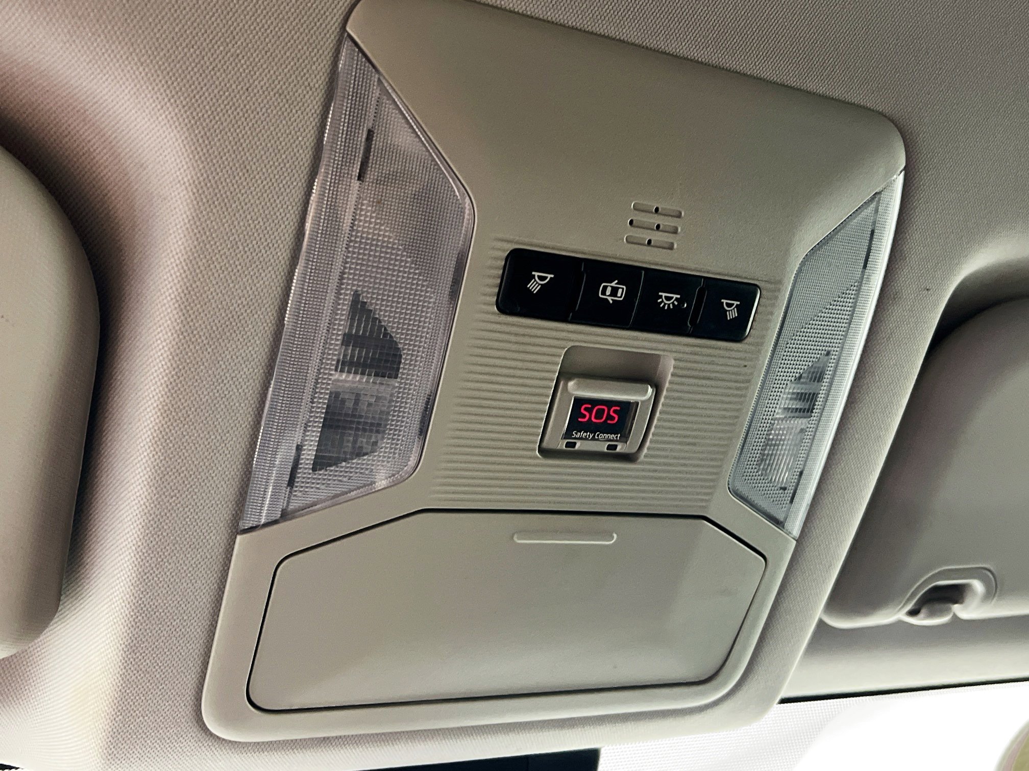 Used 2019 Toyota RAV4 LE image 22