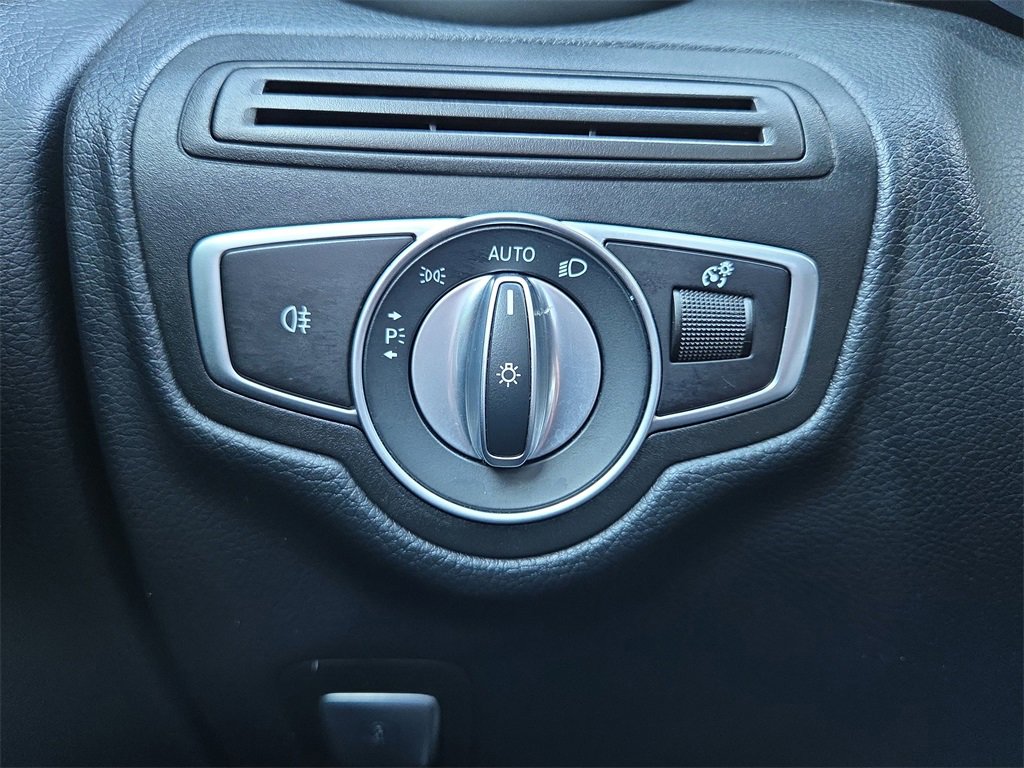 Certified 2021 Mercedes-Benz GLC 300 4MATIC Coupe image 28