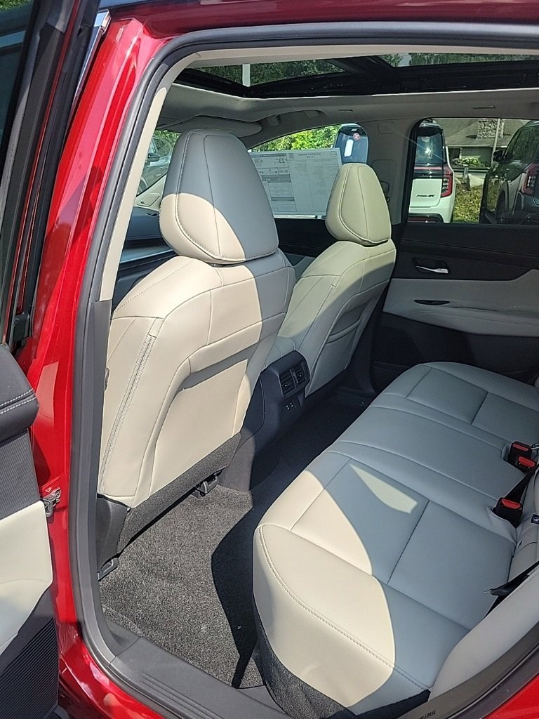 Used 2025 Nissan Murano SL w/ Cargo Package image 30