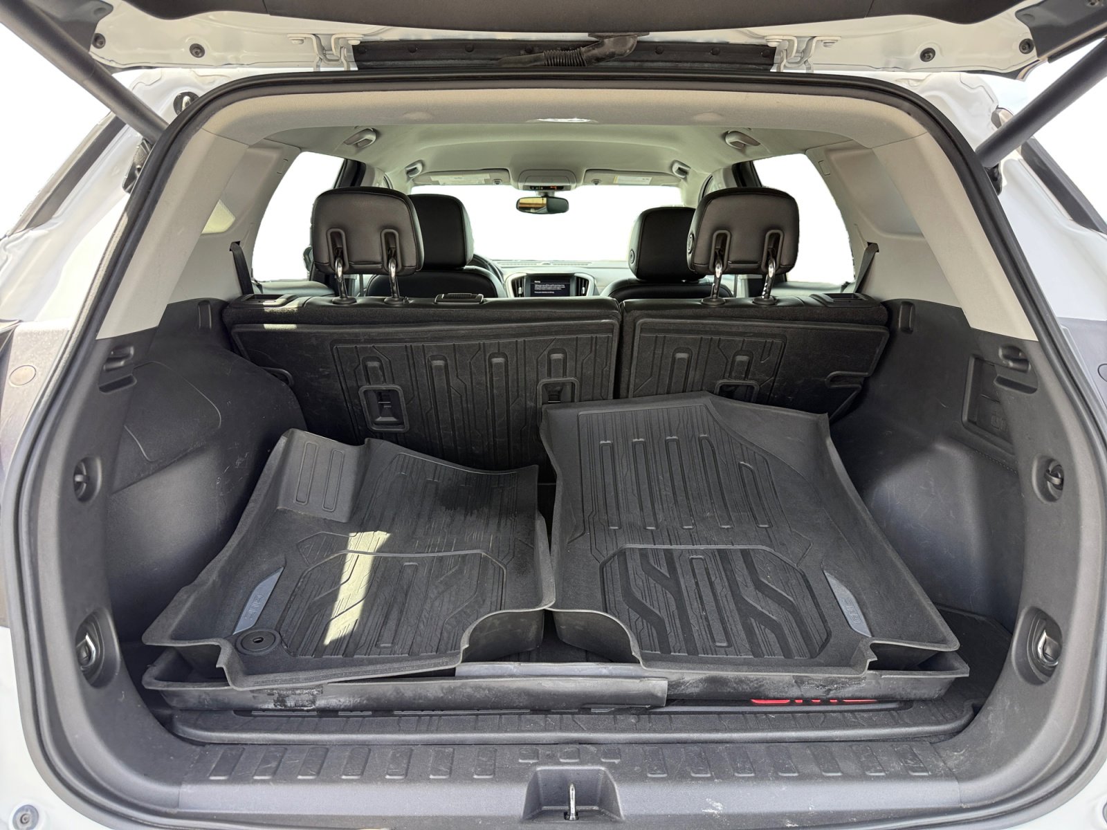 Used 2019 GMC Terrain SLT w/ Preferred Package image 17