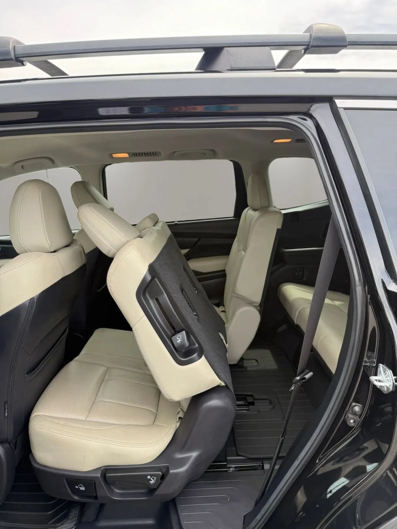Used 2023 Subaru Ascent Limited AWD/4WD image 33