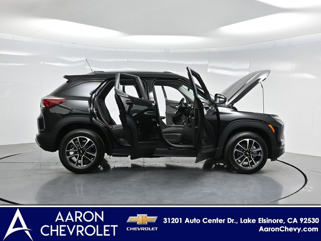 New 2026 Chevrolet TrailBlazer LT w/ Convenience Package image 3