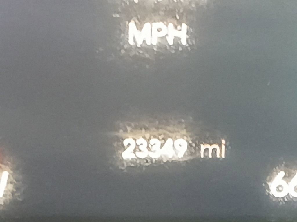 Used 2025 Chrysler Pacifica Select image 2