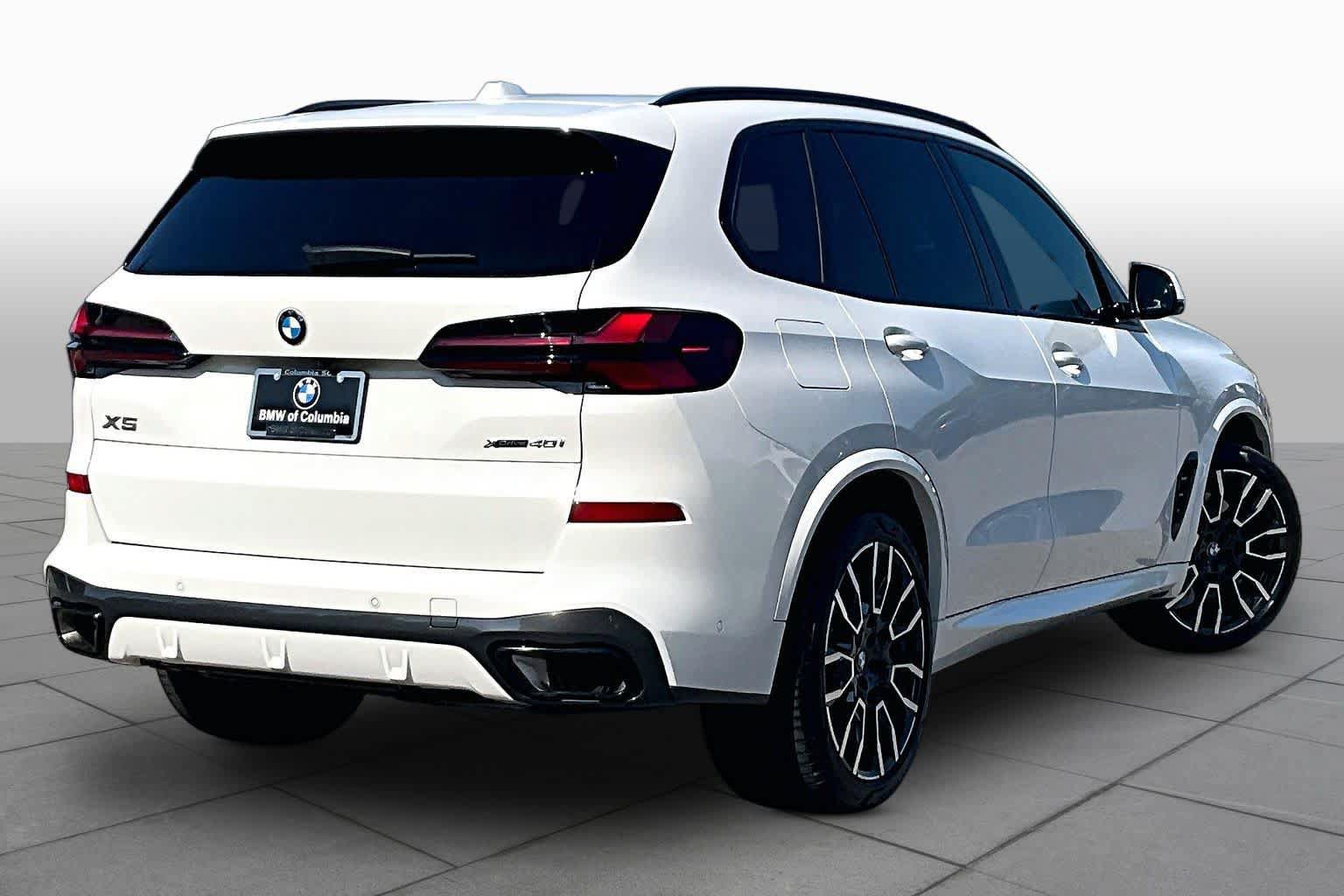 Certified 2024 BMW X5 xDrive40i w/ M Sport Package AWD/4WD image 12