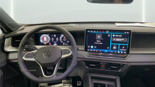 New 2026 Volkswagen Tiguan SE R-Line AWD/4WD image 10