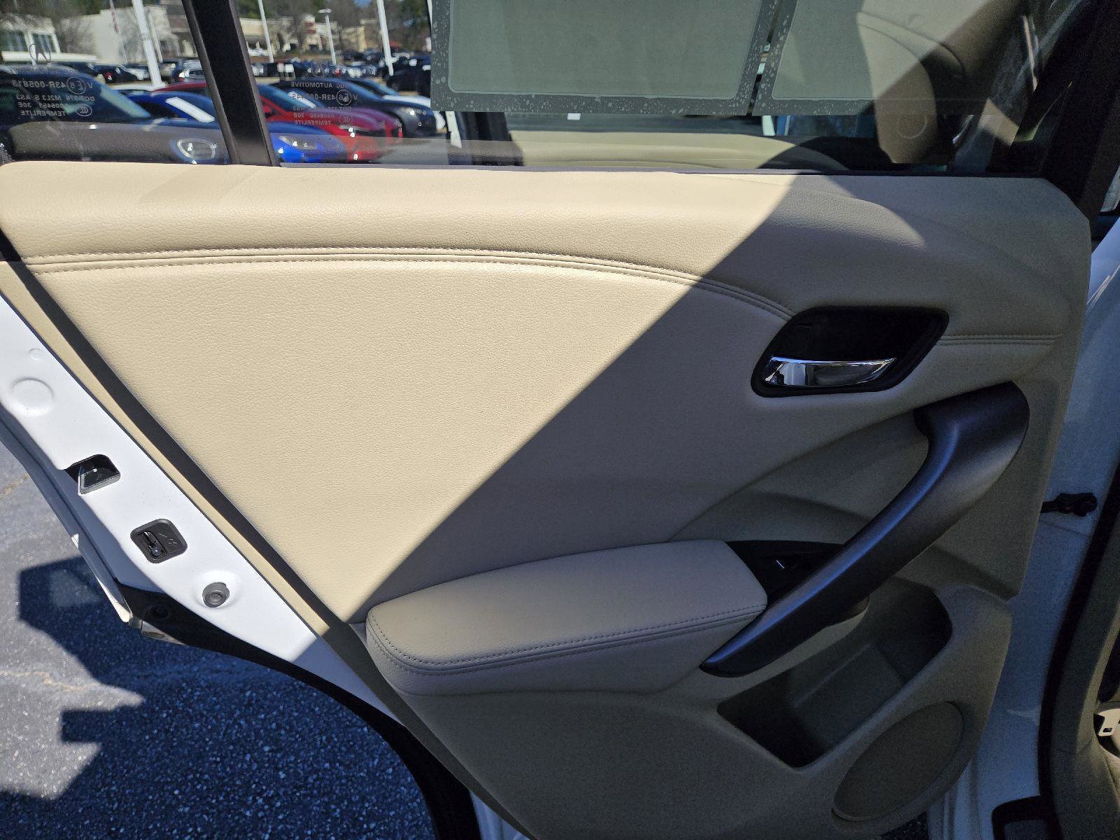 Used 2015 Acura RDX FWD image 17