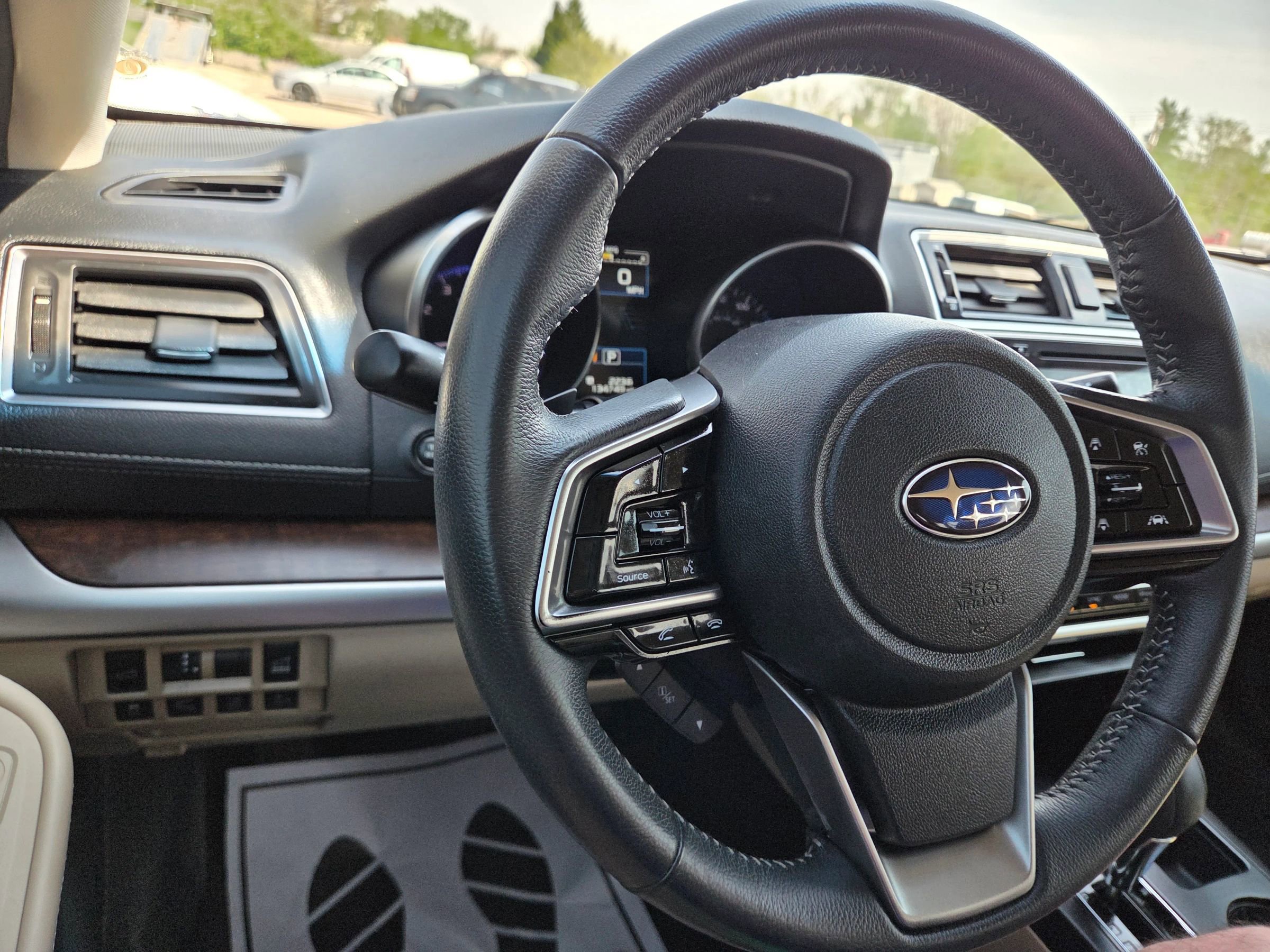 Used 2019 Subaru Outback 3.6R Limited w/ Popular Package #2 AWD/4WD image 26