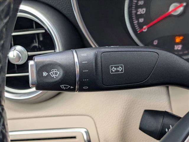 Used 2015 Mercedes-Benz C 300 Sedan image 4