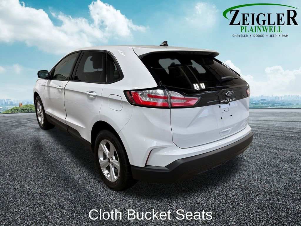 Used 2024 Ford Edge SE w/ Cargo Accessory Package image 6