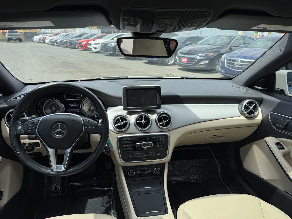 Used 2014 Mercedes-Benz CLA 250 image 11