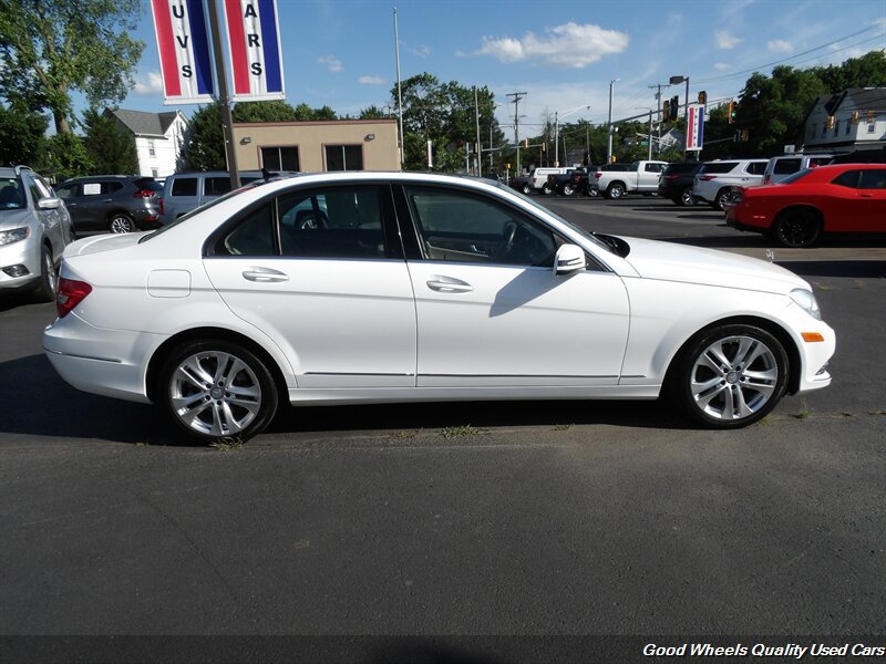 Used 2013 Mercedes-Benz C 300 4MATIC Sedan w/ Multimedia Pkg image 4