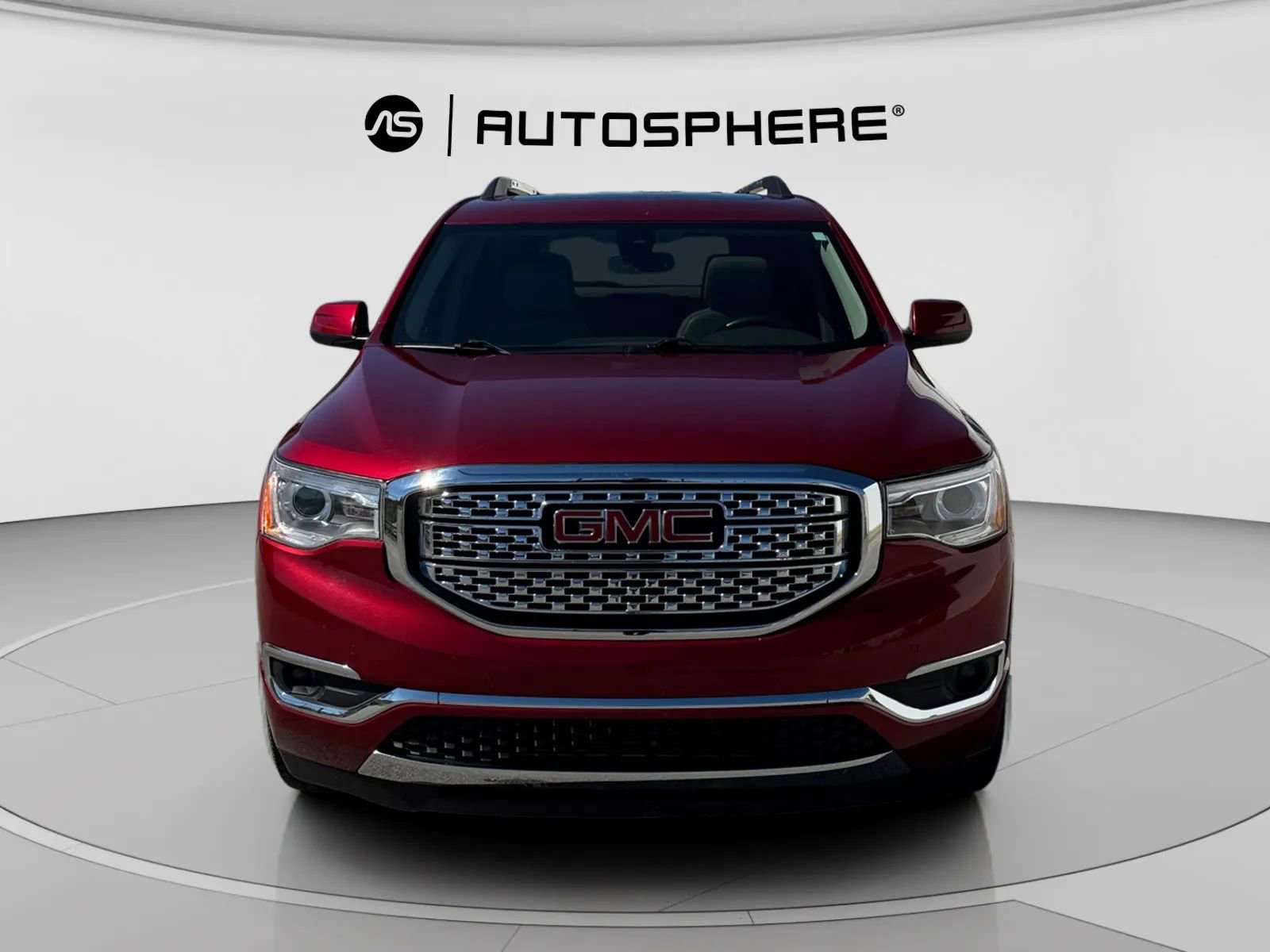 Used 2019 GMC Acadia Denali image 2