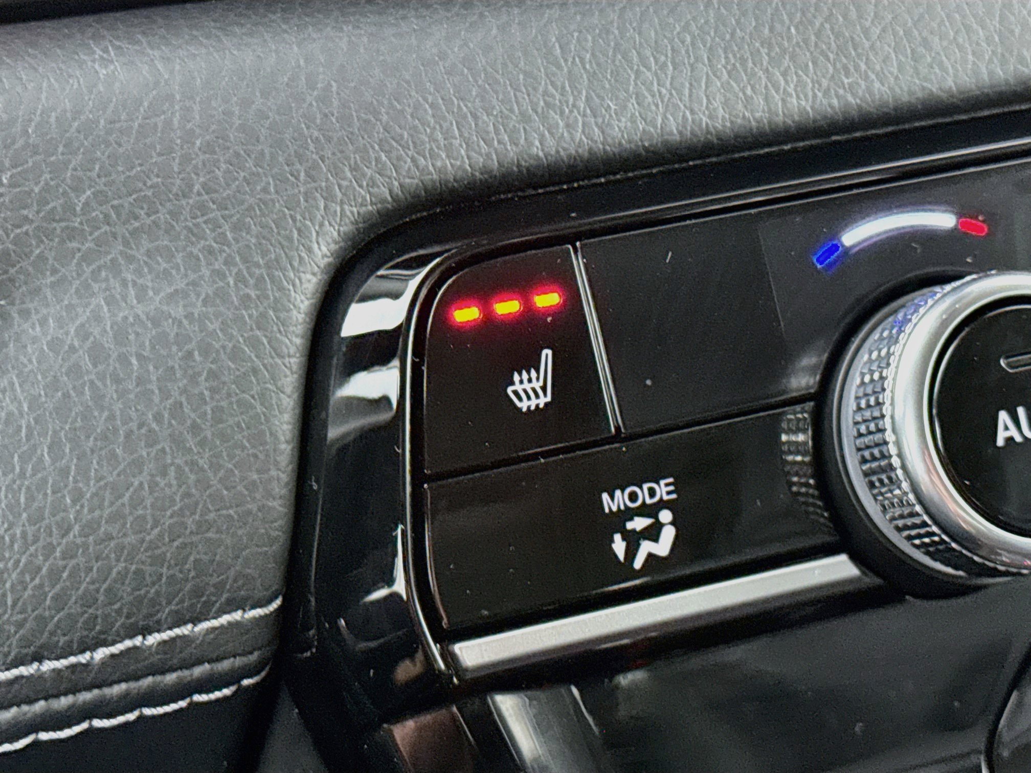 Certified 2025 Honda Pilot Touring image 21