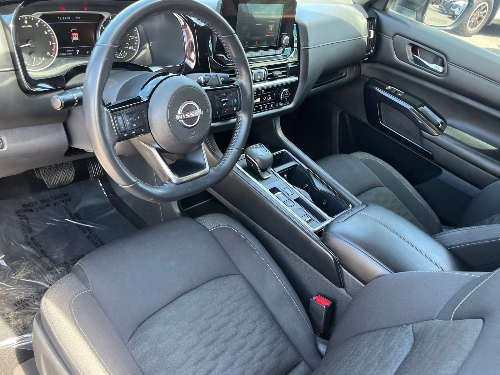 Used 2022 Nissan Pathfinder SV FWD image 16