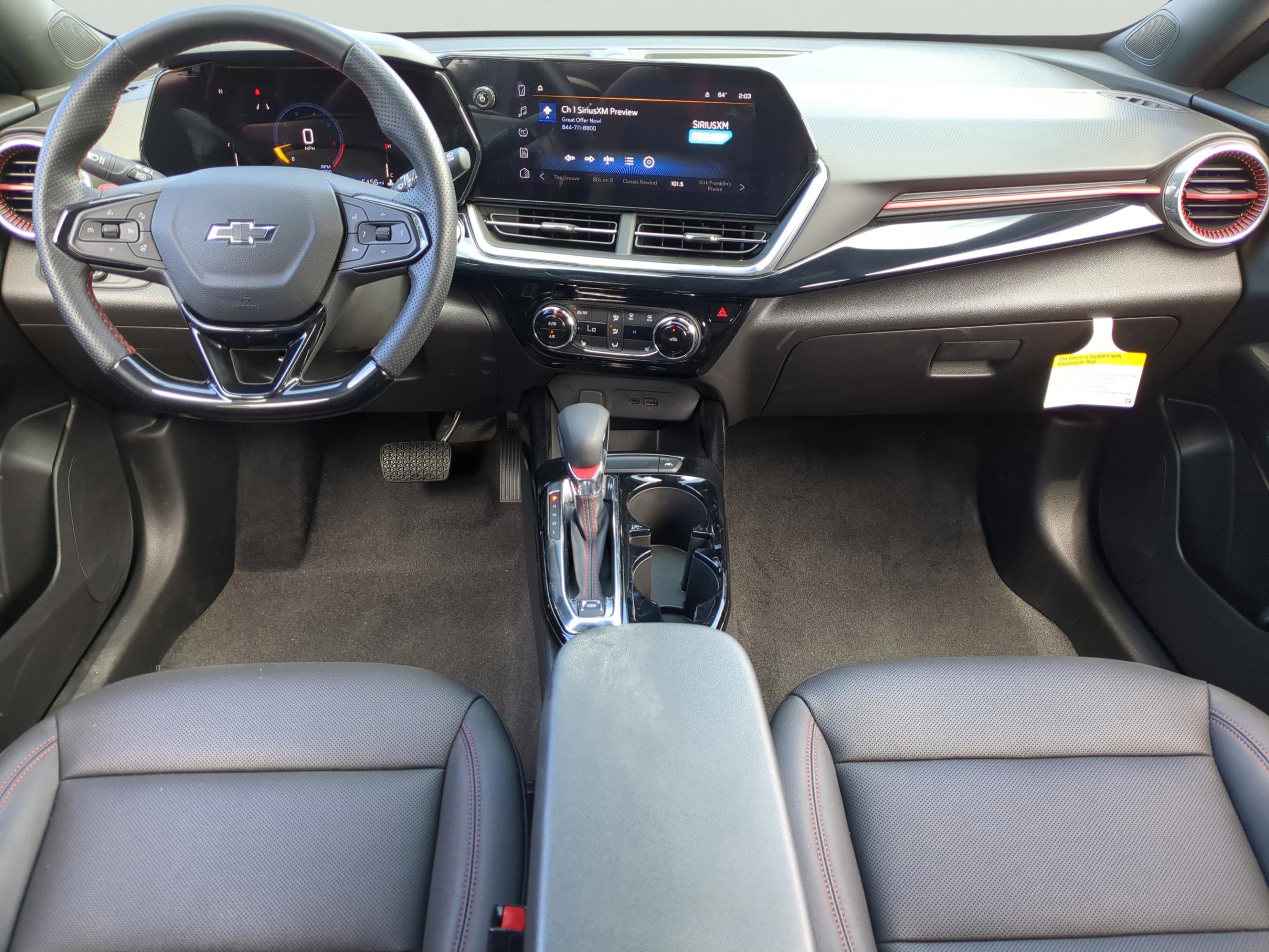 Used 2025 Chevrolet Trax RS w/ Driver Confidence Package FWD image 2