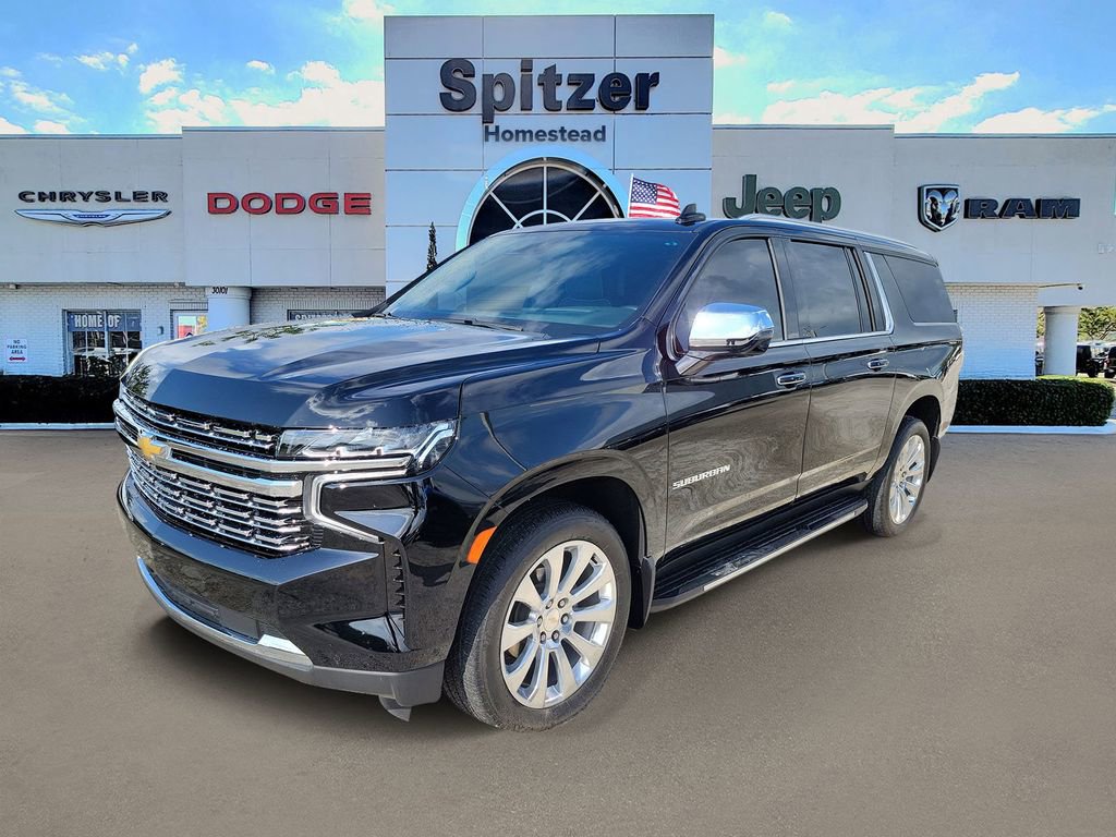 Used 2023 Chevrolet Suburban Premier w/ Advanced Technology Package image 4