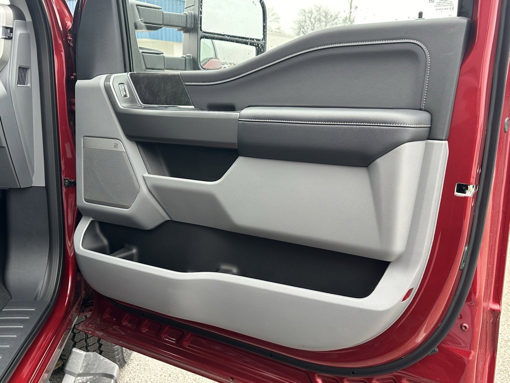 New 2026 Ford F250 XLT w/ XLT Premium Package image 21