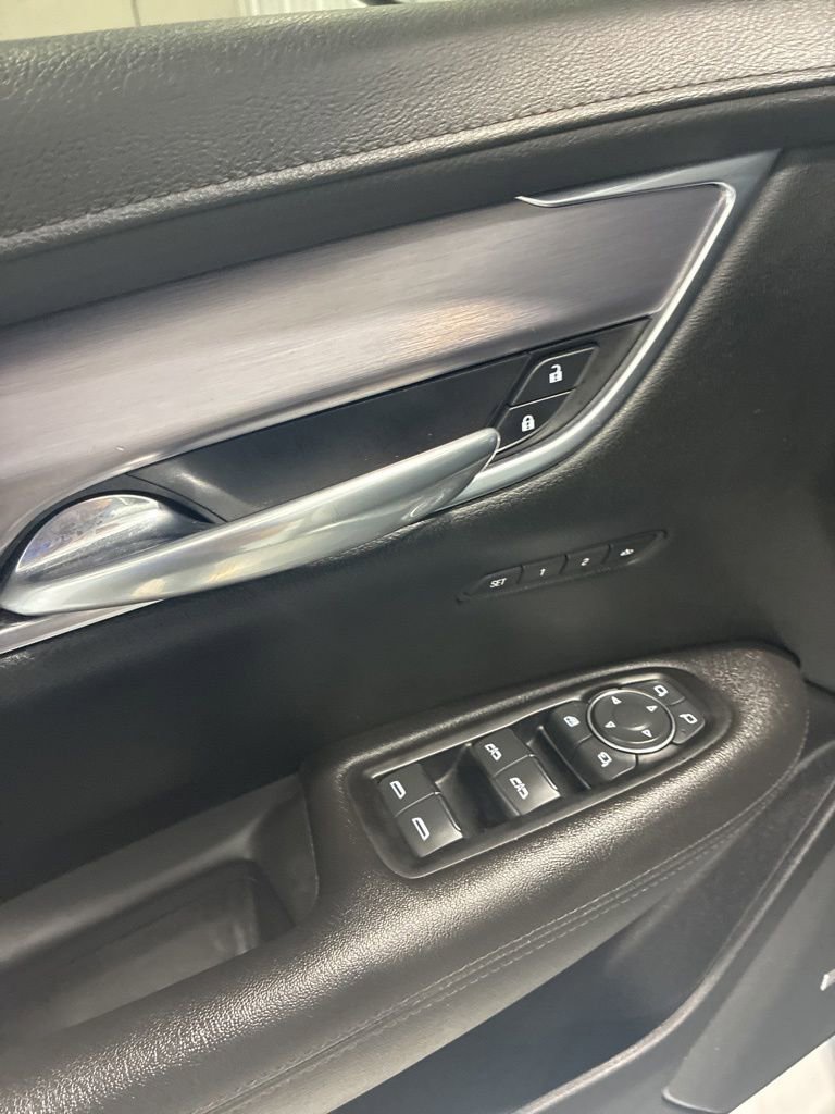 Used 2019 Cadillac XT5 Luxury FWD image 27