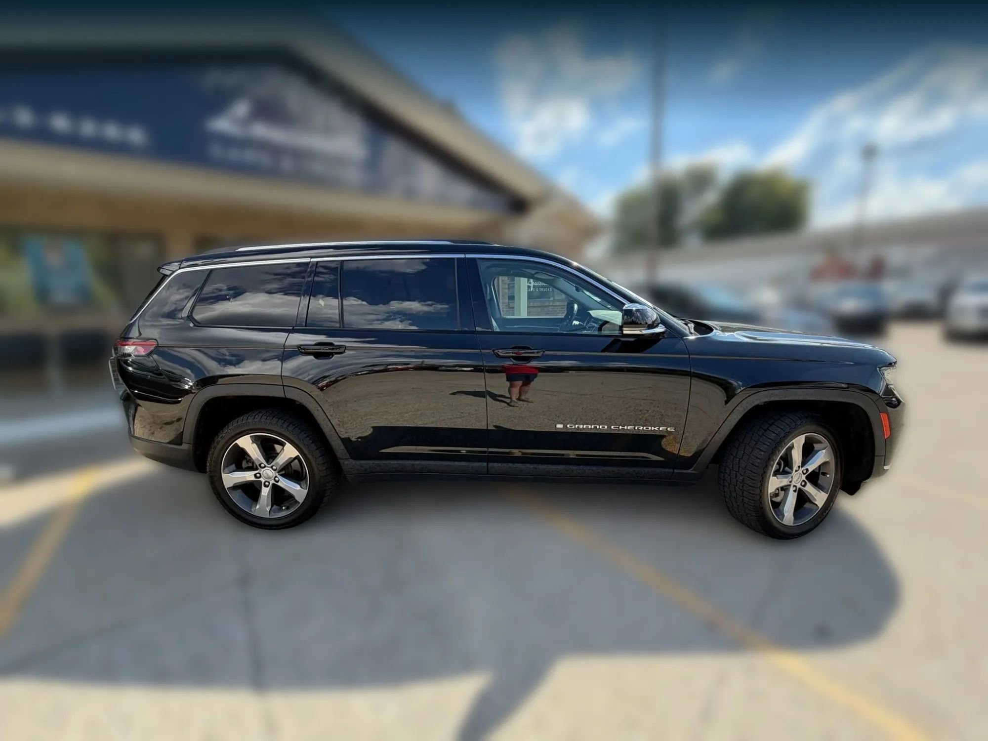Used 2021 Jeep Grand Cherokee L Limited image 8