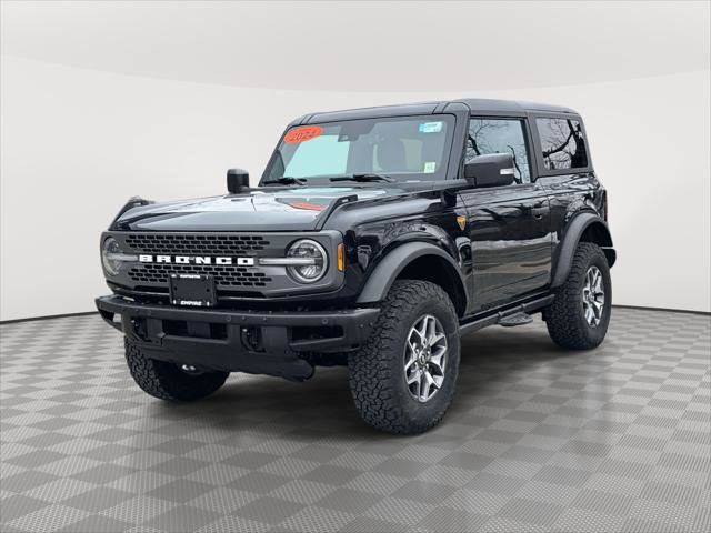 Used 2024 Ford Bronco Badlands image 3