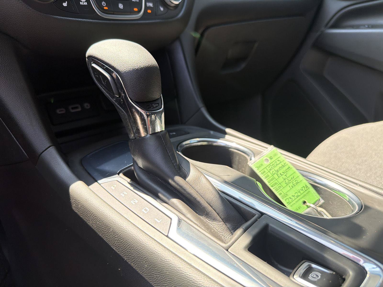 Used 2023 Chevrolet Equinox LT FWD image 29