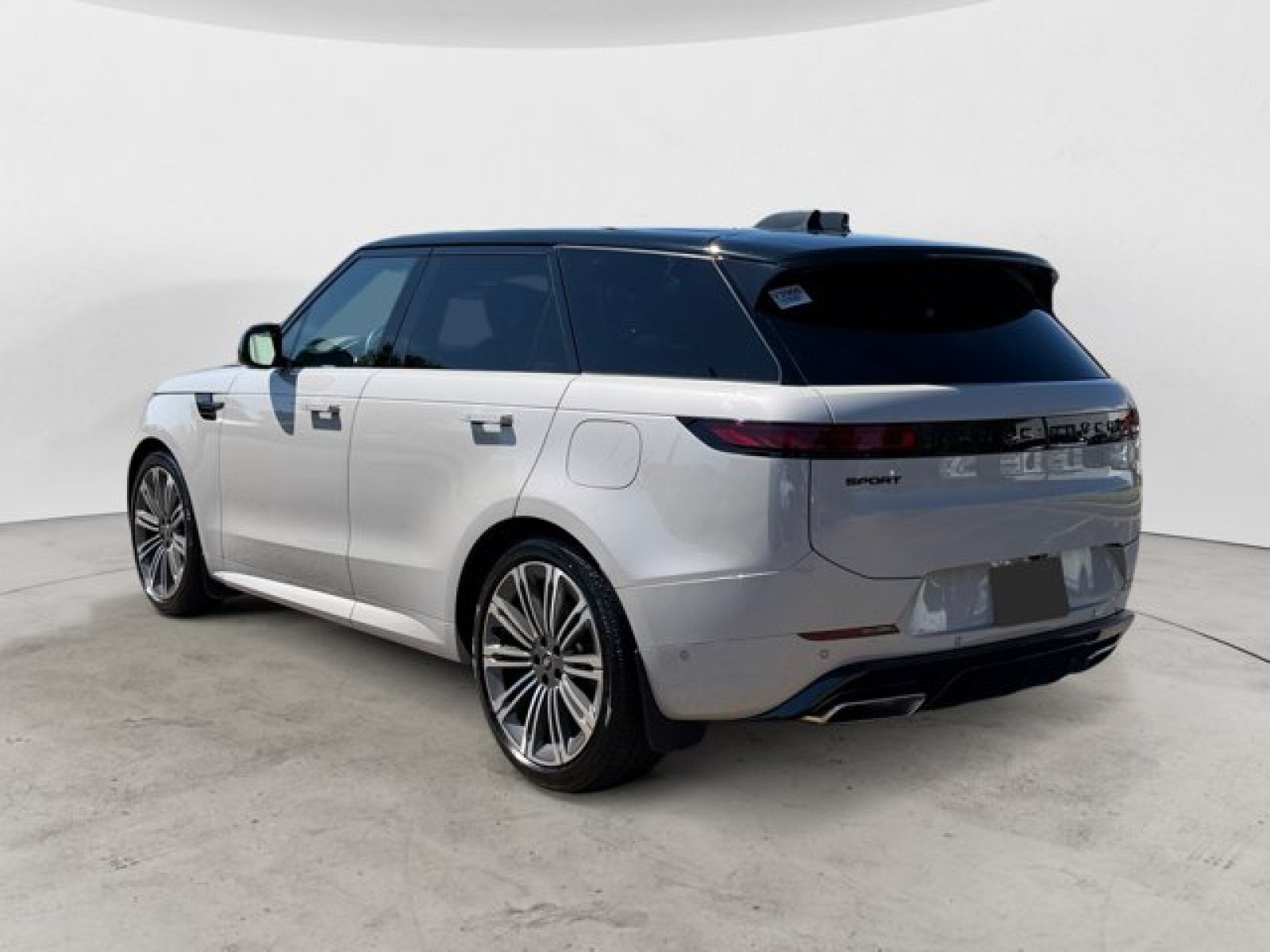 Certified 2025 Land Rover Range Rover Sport Dynamic SE AWD/4WD image 6