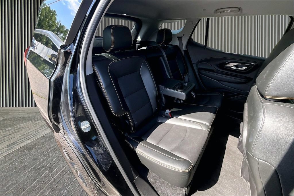 Used 2023 GMC Terrain AT4 AWD/4WD image 27