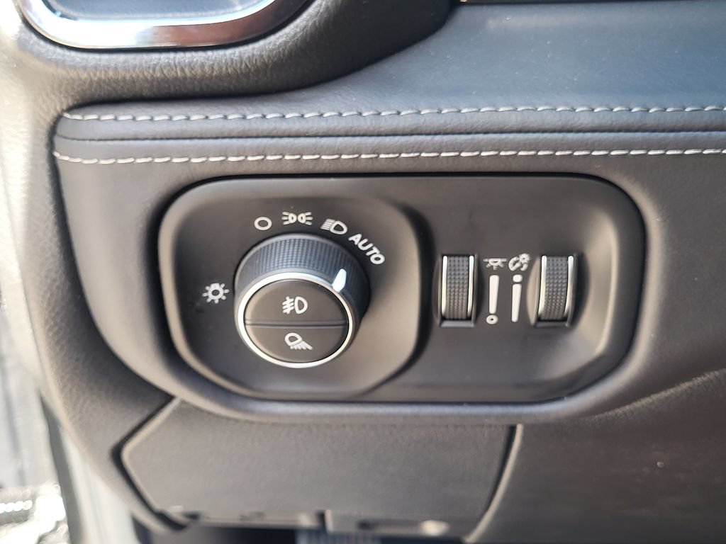 New 2027 RAM 3500 Limited AWD/4WD image 28