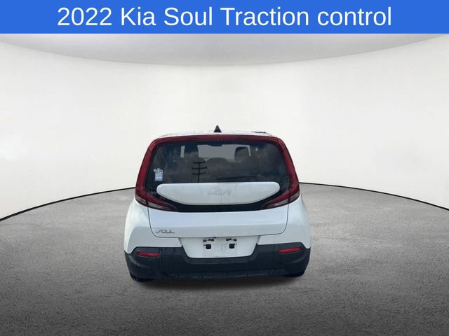 Used 2022 Kia Soul LX image 12