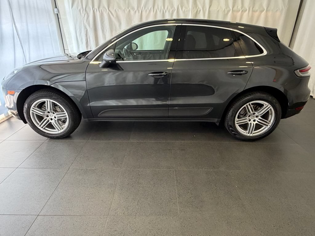 Certified 2021 Porsche Macan S AWD/4WD image 2