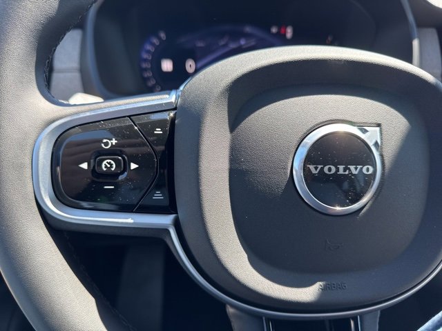 New 2026 Volvo XC90 B6 Plus w/ Protection Package Premier image 20
