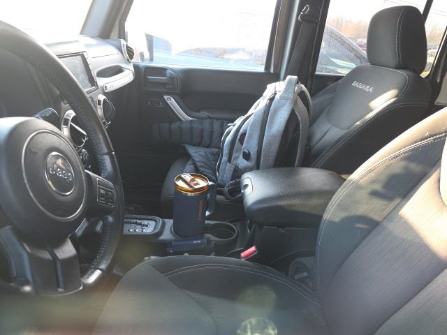 Used 2016 Jeep Wrangler Unlimited Sahara image 10