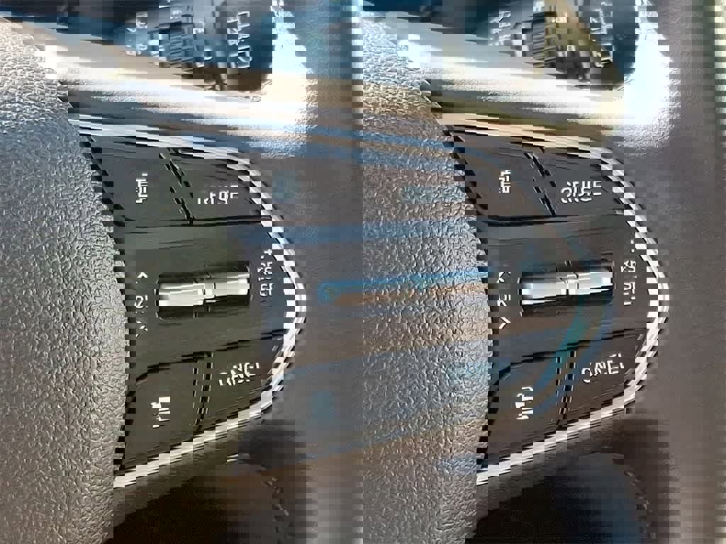 Used 2019 Hyundai Santa Fe Limited image 22