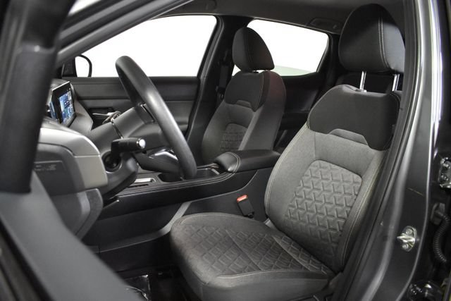 Certified 2025 Nissan Kicks SV AWD/4WD image 9