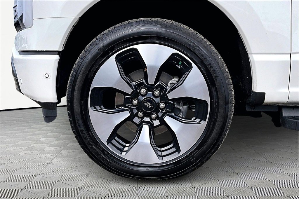 Certified 2022 Ford F150 Lightning Platinum image 9