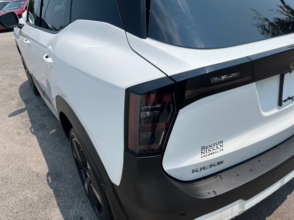Certified 2026 Nissan Kicks SR FWD image 39