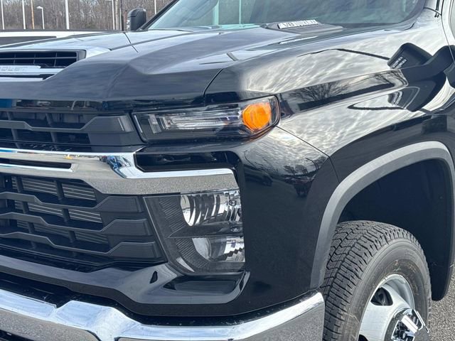 New 2026 Chevrolet Silverado 3500 LT image 10
