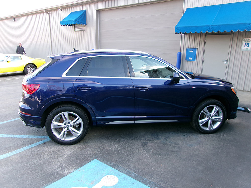Used 2021 Audi Q3 2.0T Premium w/ Convenience Package image 7