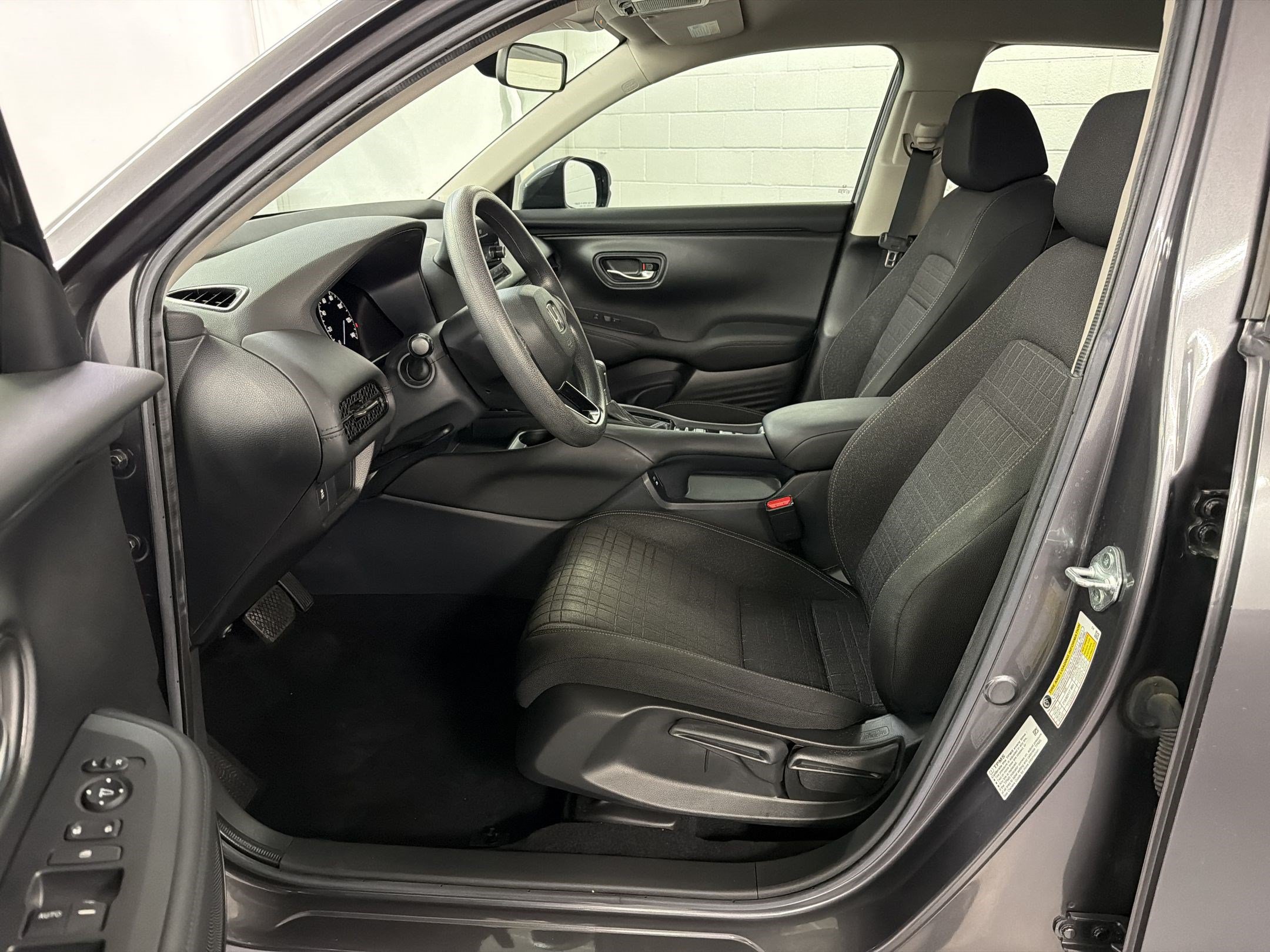 Certified 2024 Honda HR-V LX image 5