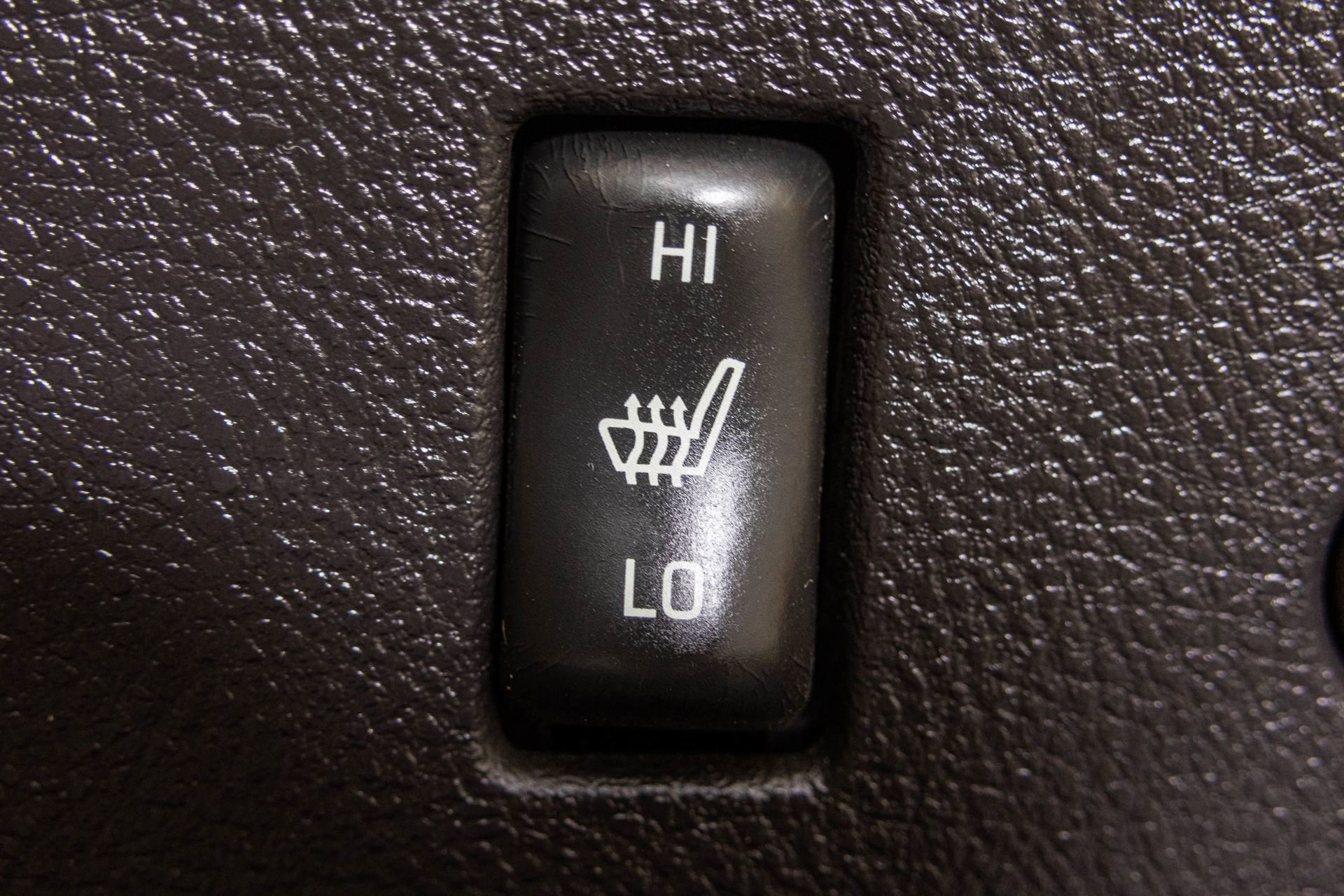 Used 2004 Chevrolet SSR w/ Preferred Equipment Group image 7