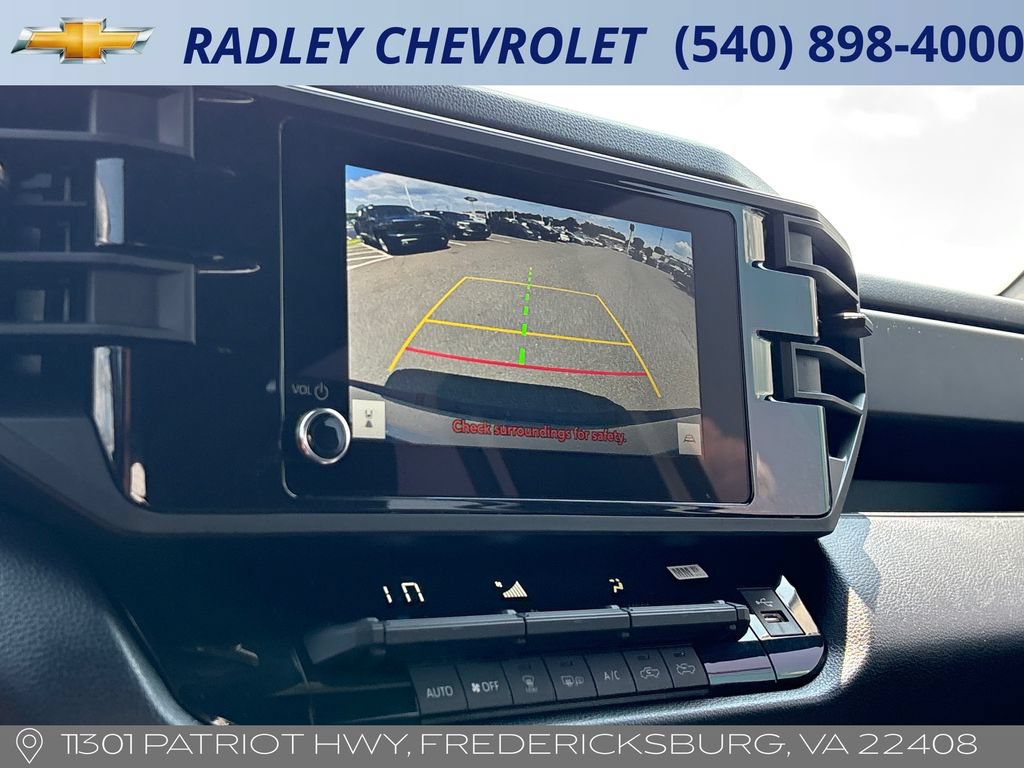 Used 2025 Toyota Tundra SR AWD/4WD image 9