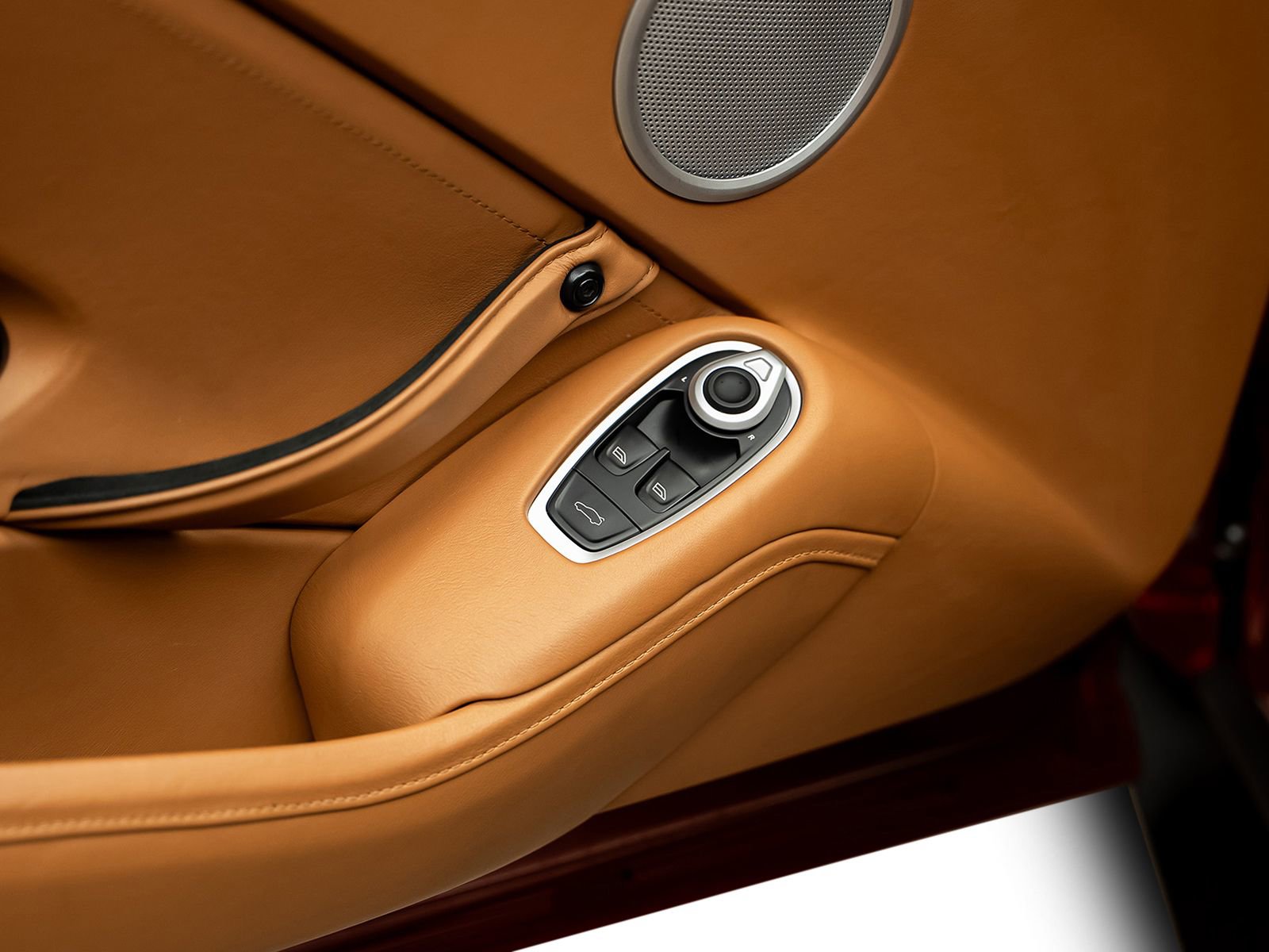 Used 2020 Aston Martin V8 Vantage Coupe RWD image 59