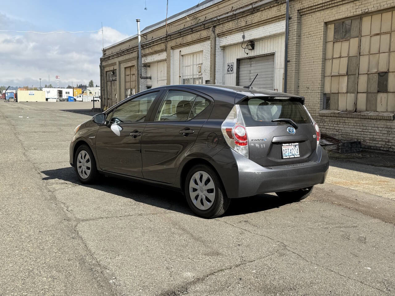 Used 2014 Toyota Prius C Three image 7