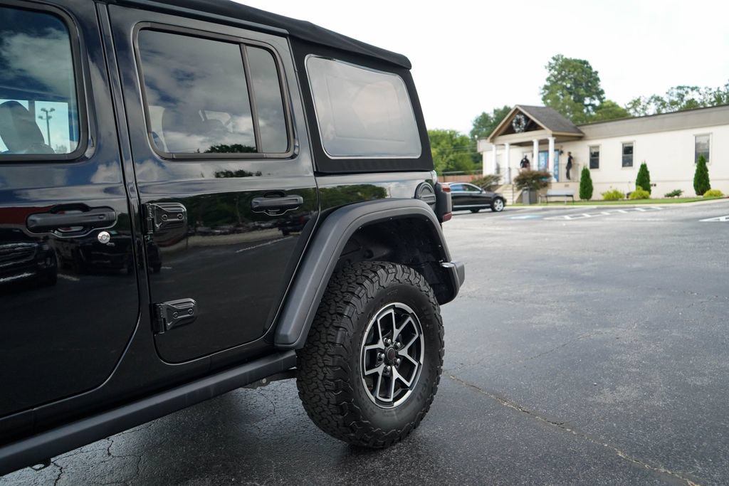 Used 2024 Jeep Wrangler Unlimited Rubicon w/ Technology Group AWD/4WD image 23