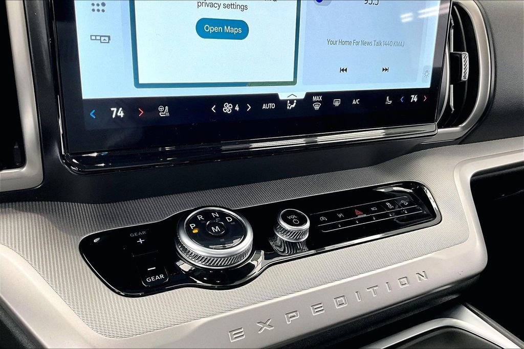 Used 2025 Ford Expedition Max Active image 32