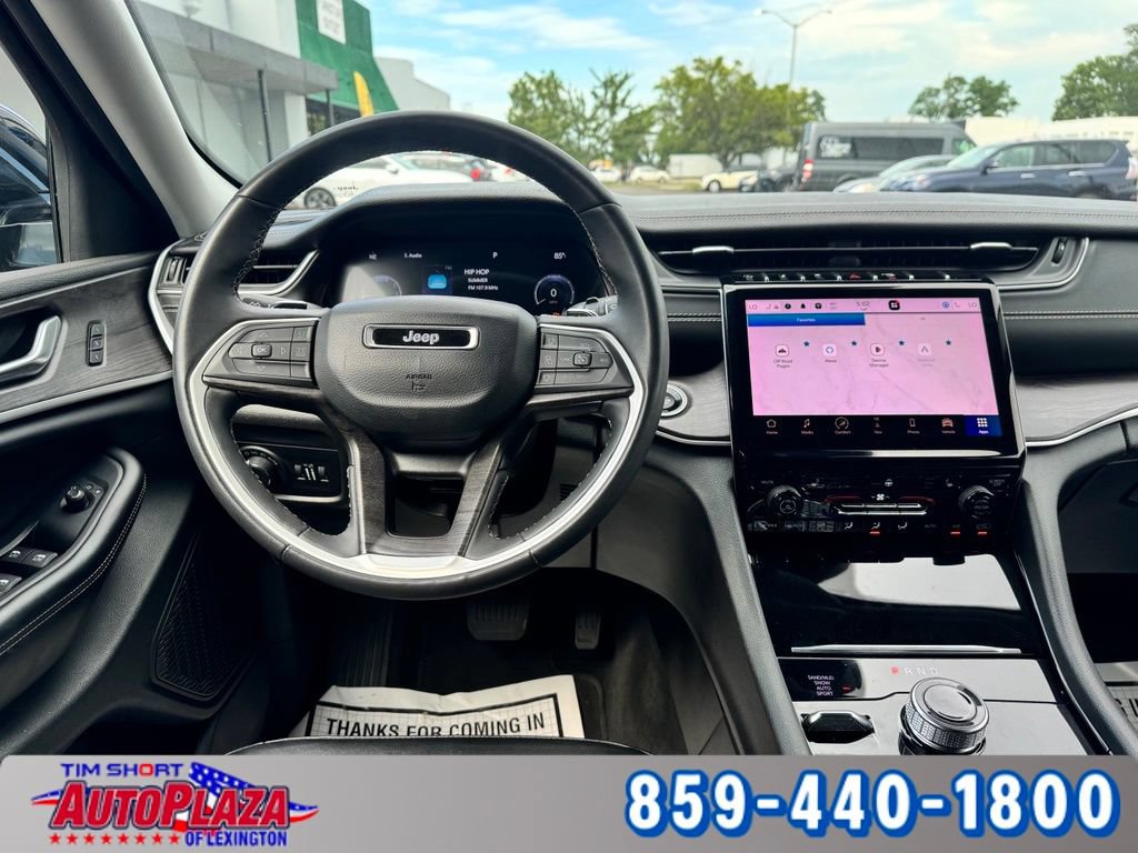 Used 2023 Jeep Grand Cherokee Limited AWD/4WD image 28